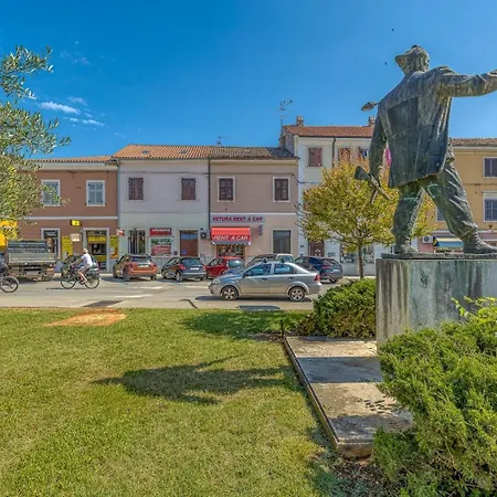 Stefano 3*