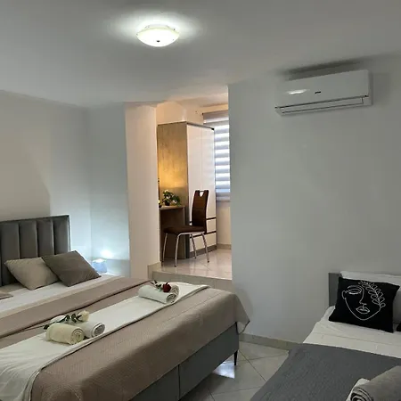 Stefano بيت ضيافة 3*